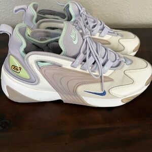 Women’s Nike Zoom 2K running shoes size 10
